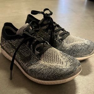 Used Nike Flyknit Shoes